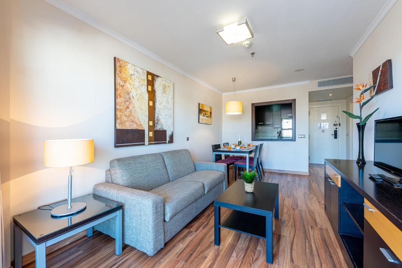797 Holiday Rentals - Arcosur1- Moderno Apartamento Con Terraza Y Vistas Benalmádena Dış mekan fotoğraf